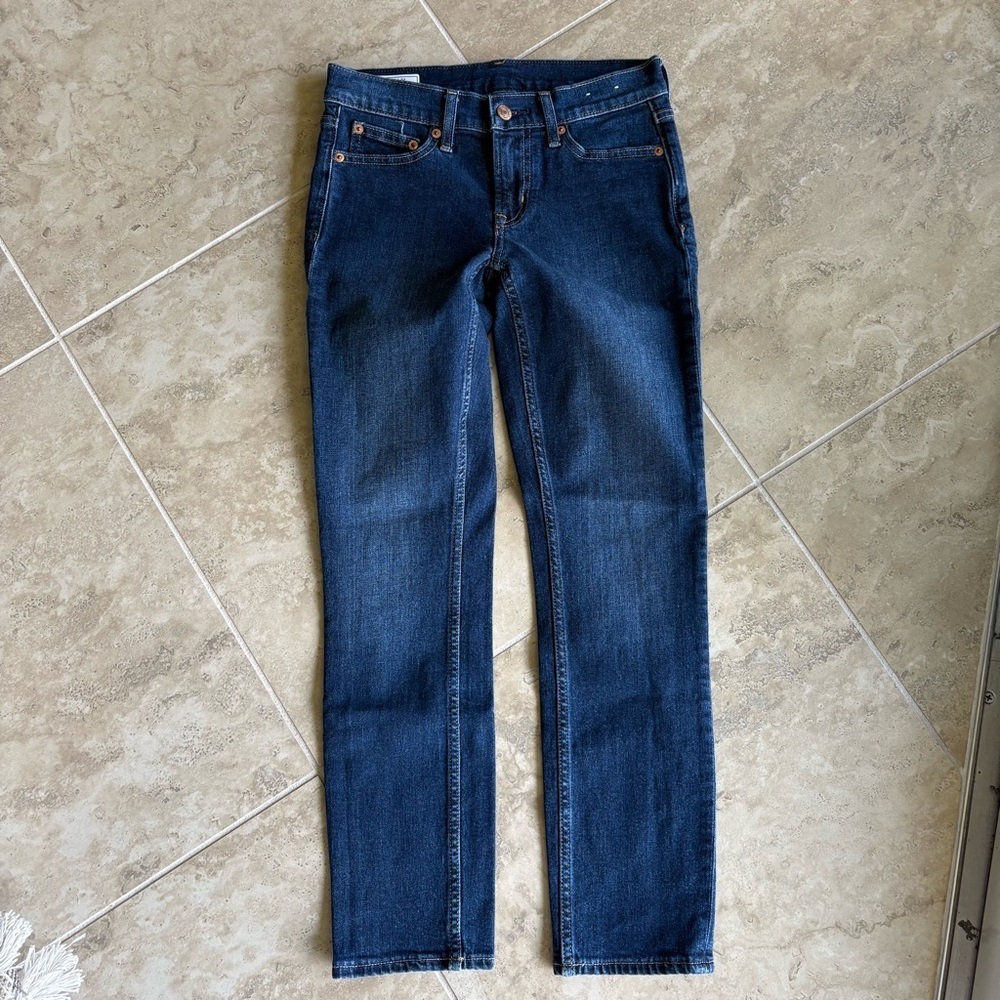 Gap Vintage Slim Jeans – Low Rise Straight Leg, Size 25, Medium-Dark Wash